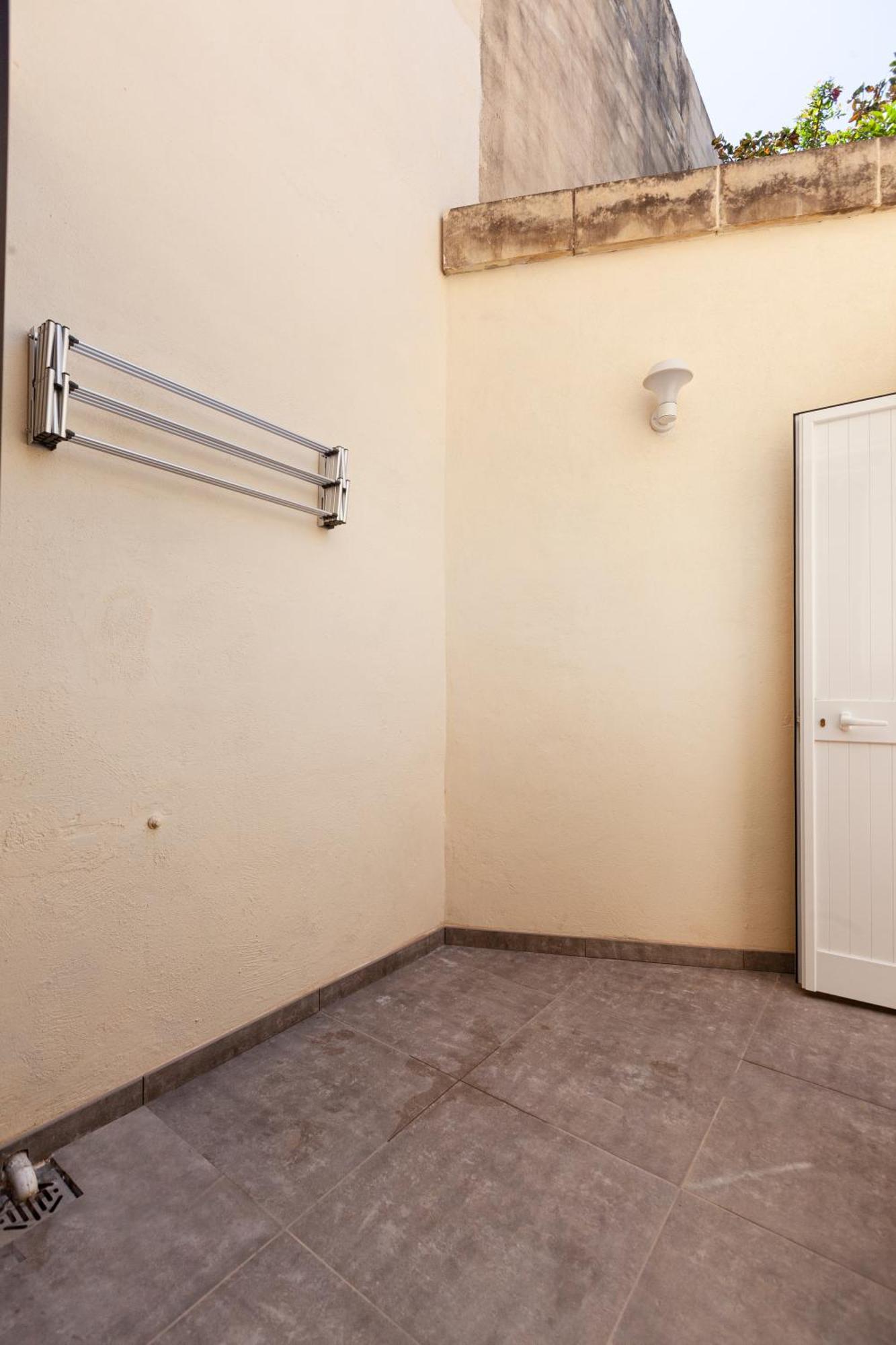 Modern & Lovely Studio - Prime Location St. Julian's Exterior foto