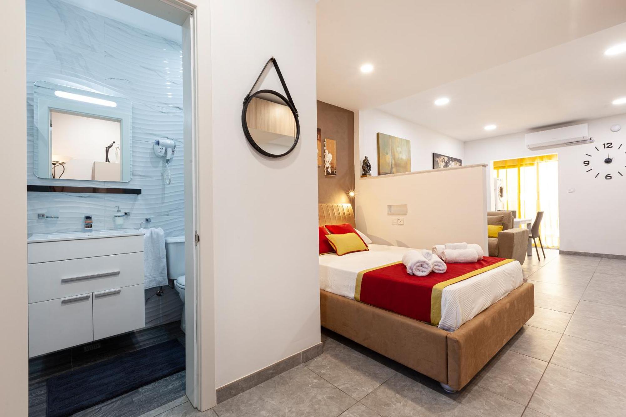 Modern & Lovely Studio - Prime Location St. Julian's Exterior foto